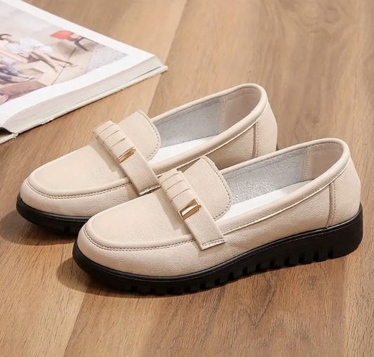 Flache Loafers Beige Retouren-Rebell 